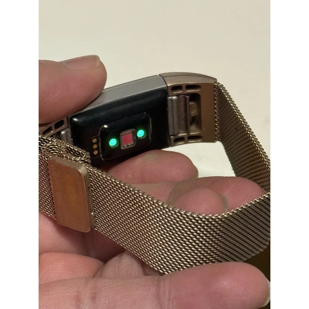 Fitbit Charge 2 Heart Rate & Fitness Black Wristband SMALL And Charger